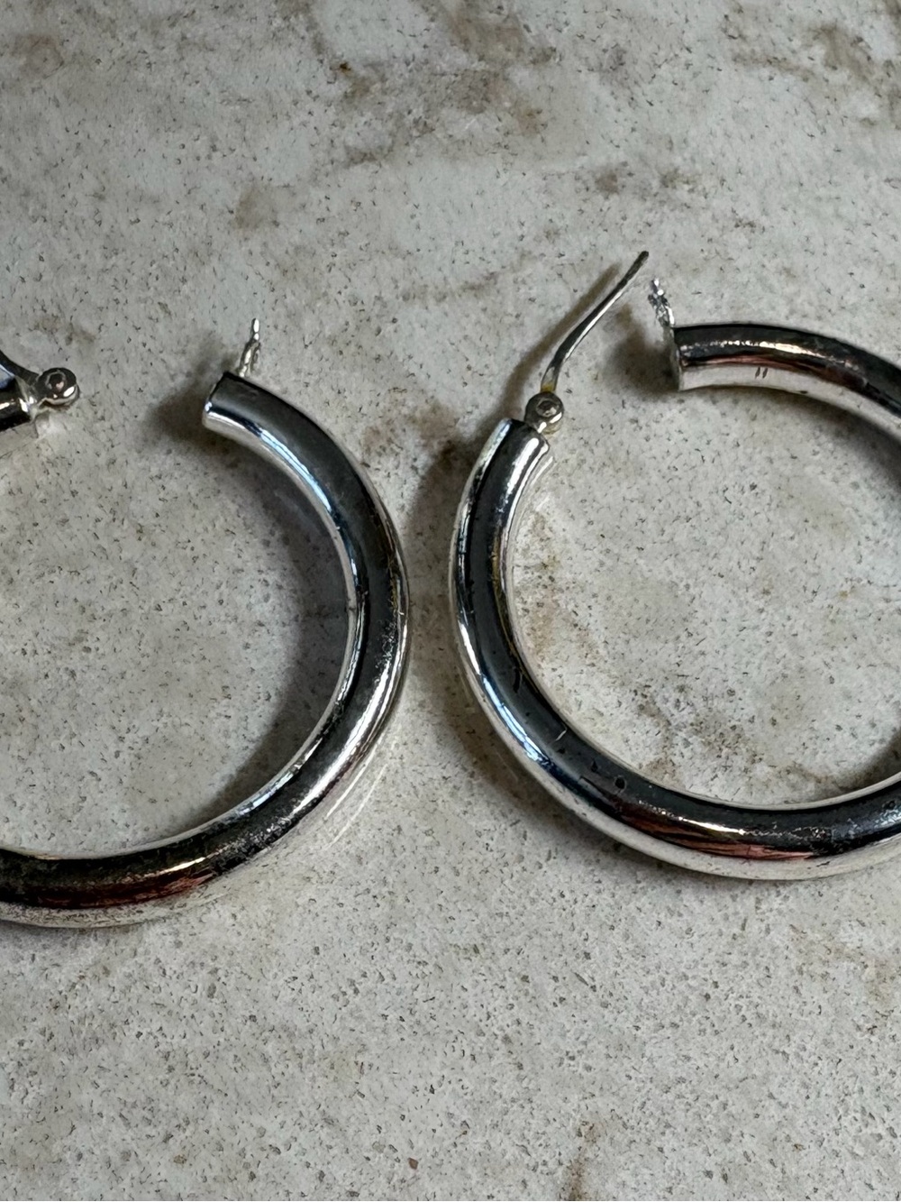 Silver Hoop Earrings - Polished Silver Tone Women’s Jewelry item F5